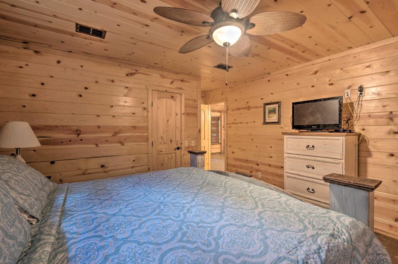 Cabin With Hot Tub Near Broken Bow Lake And Hiking Exterior foto